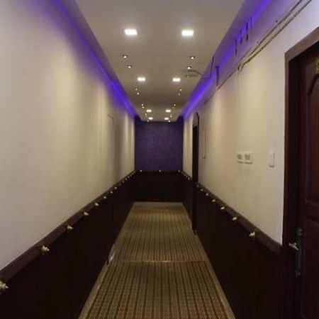 Sm Regency Kochi Bagian luar foto