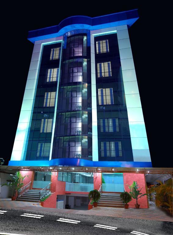 Sm Regency Kochi Bagian luar foto